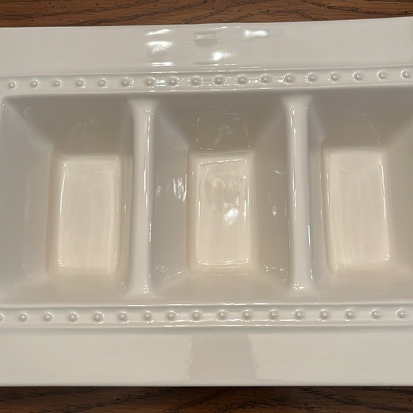 Nora Fleming Pearl Dot Divided Stoneware Dish - Picture 3 of 16